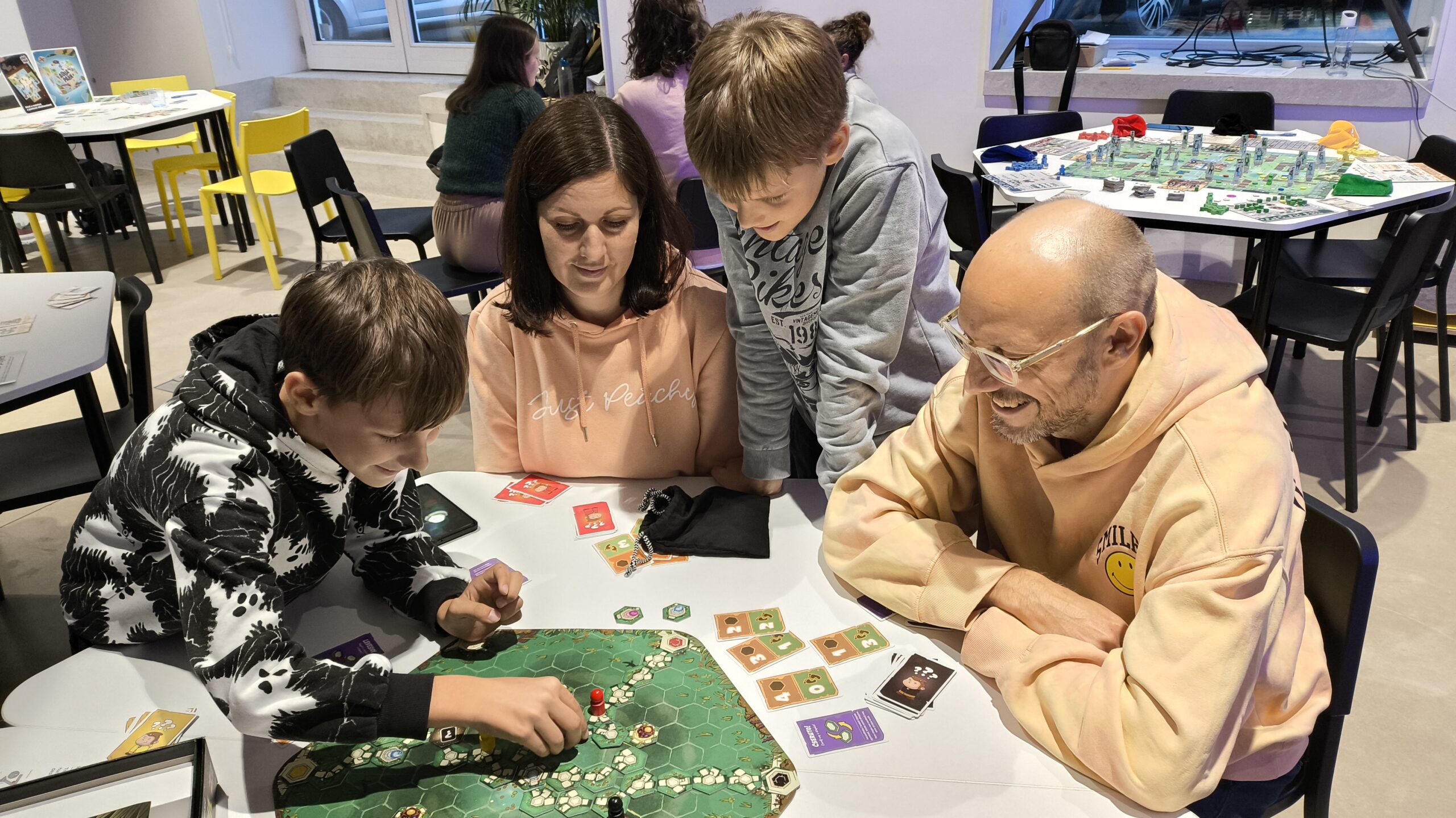Játék a Varázsösvény társasjátékkal